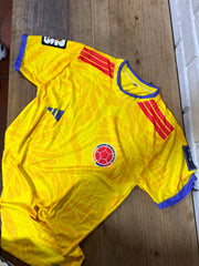 🔥 Lleva el orgullo de Colombia en tu pecho 🇨🇴 | Camiseta réplica premium de la Selección + envío contra entrega 🚚